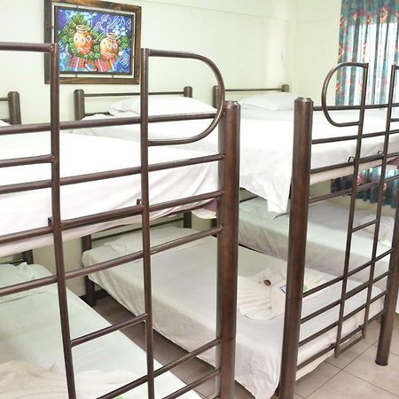 Hostal Ibiza Санта Крус де ла Сиера Екстериор снимка