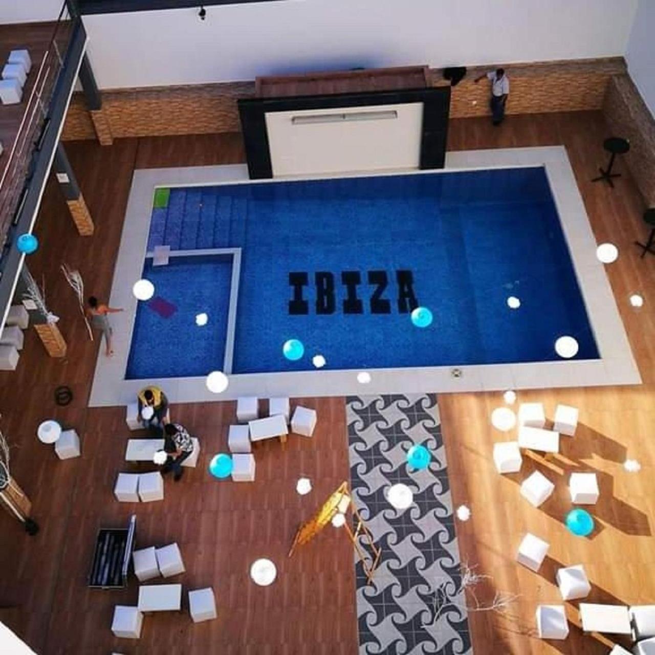 Hostal Ibiza Санта Крус де ла Сиера Екстериор снимка