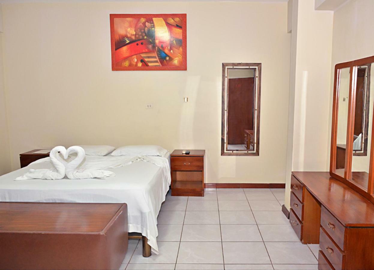 Hostal Ibiza Санта Крус де ла Сиера Екстериор снимка
