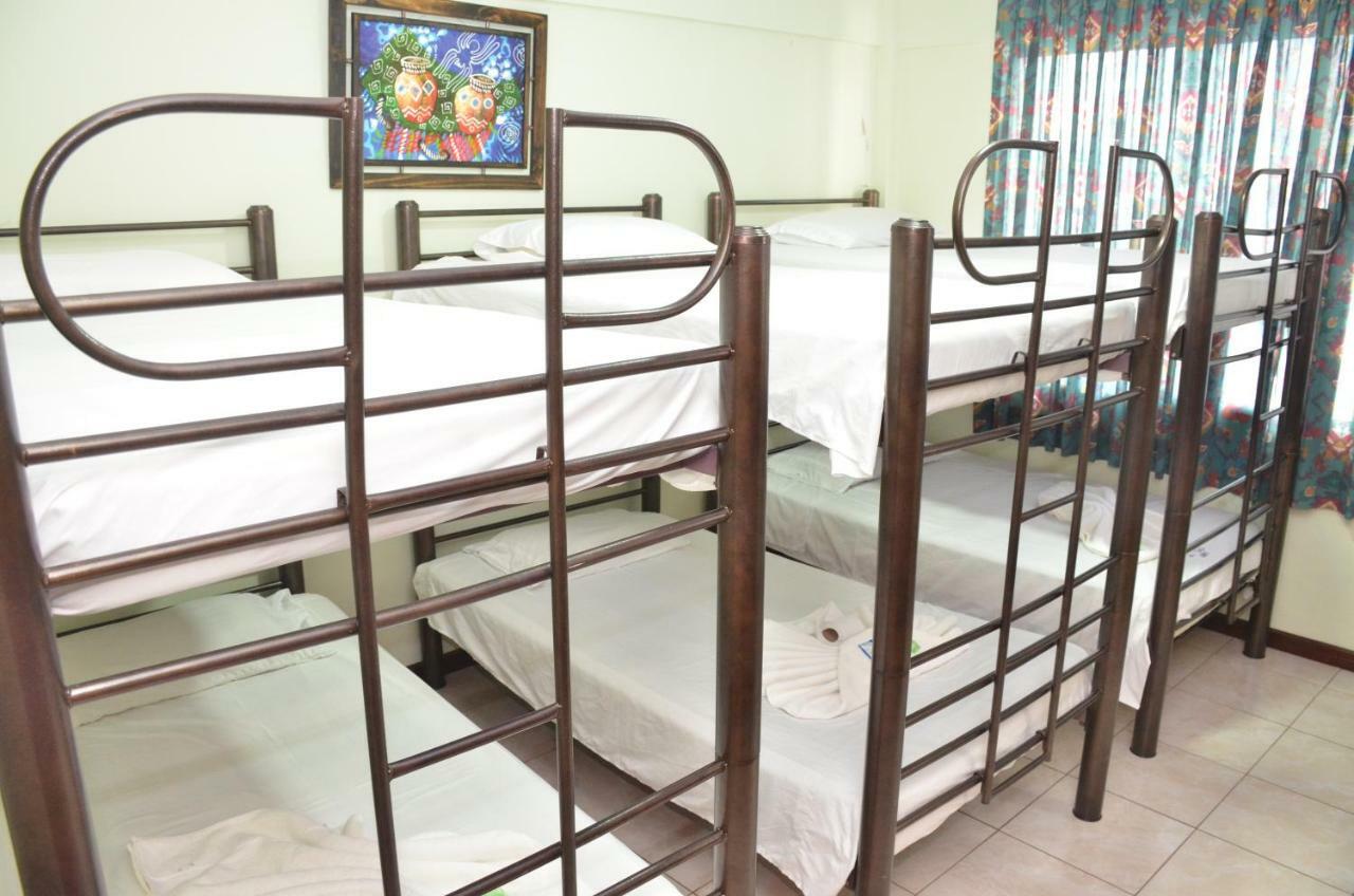 Hostal Ibiza Санта Крус де ла Сиера Екстериор снимка